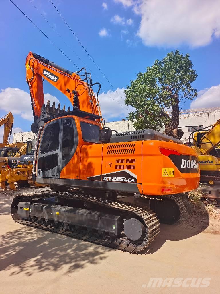 Doosan DX225LC-9T Excavadoras de cadenas