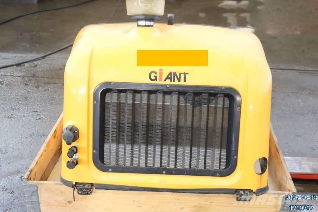GiANT V 6004 T Cabinas e interior