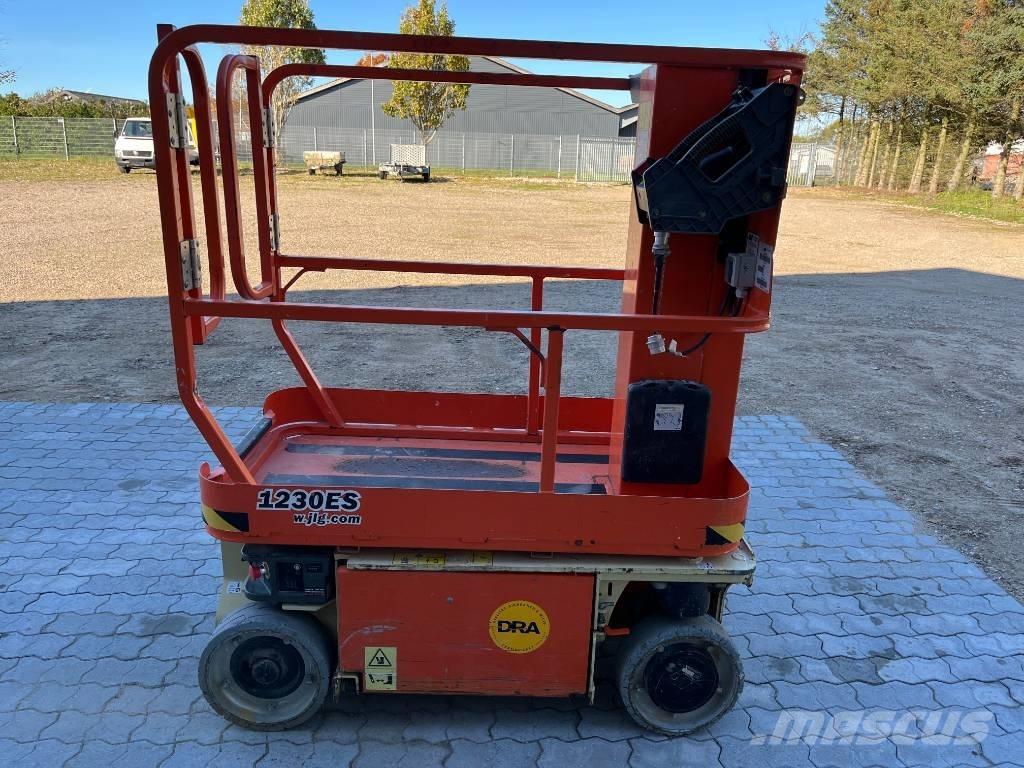 JLG 1230 ES Ascensores de personal y montacargas de acceso