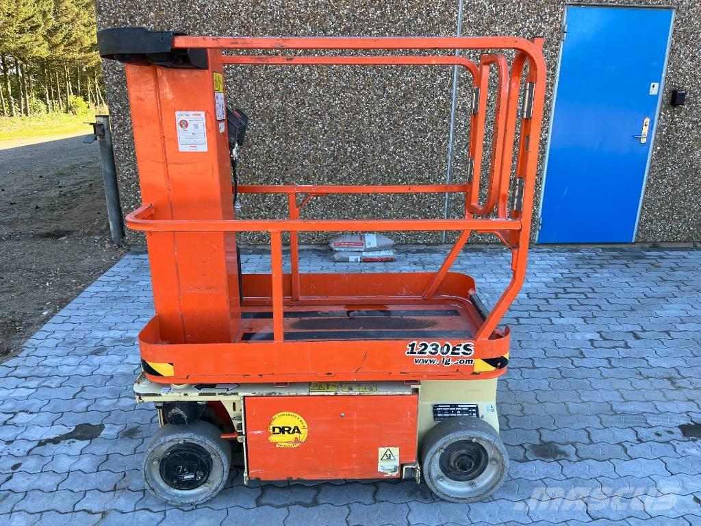 JLG 1230 ES Ascensores de personal y montacargas de acceso
