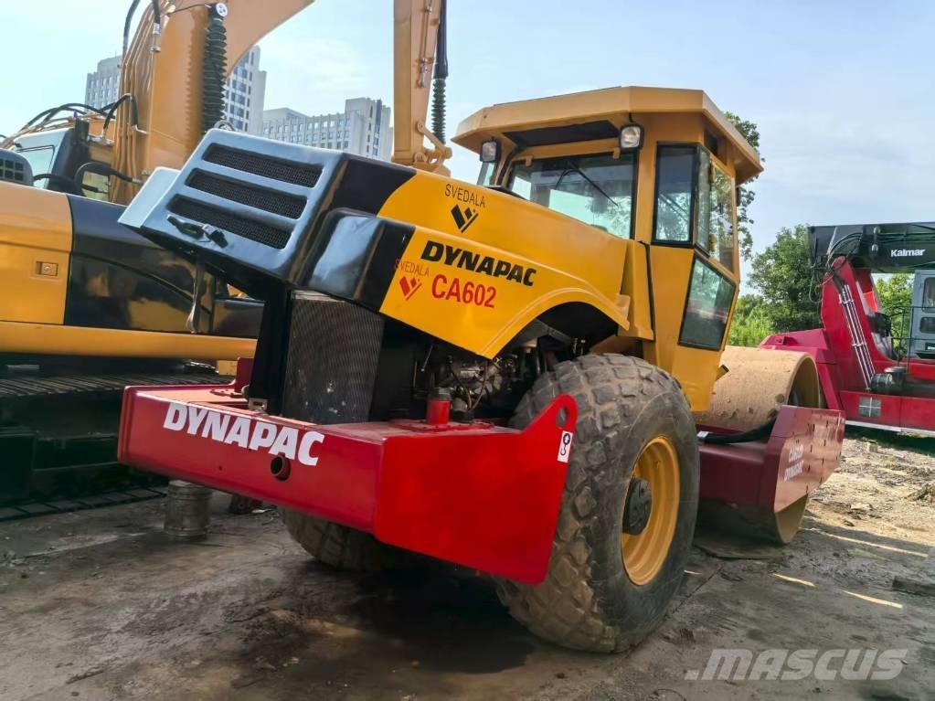 Dynapac CA 602 D Rodillos de un solo tambor