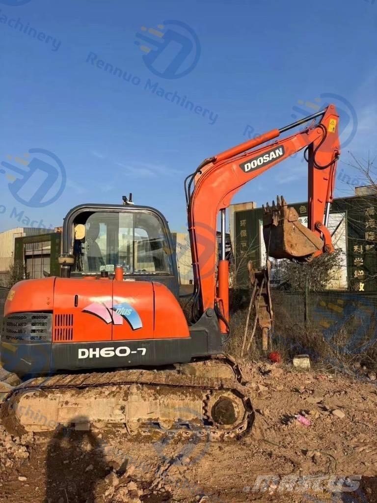 Doosan DH 60 Excavadoras de cadenas