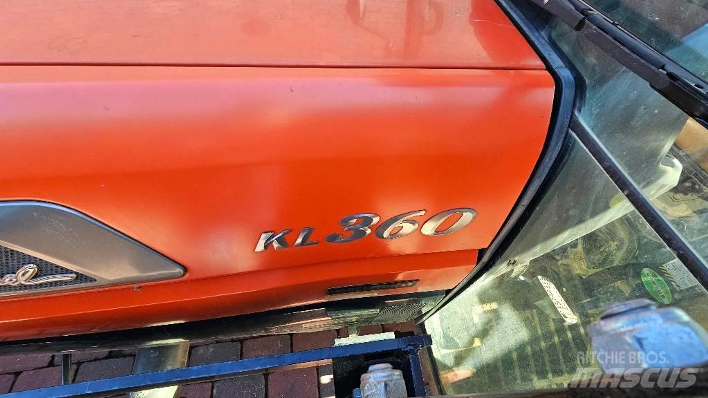 Kubota KL360 Tractores