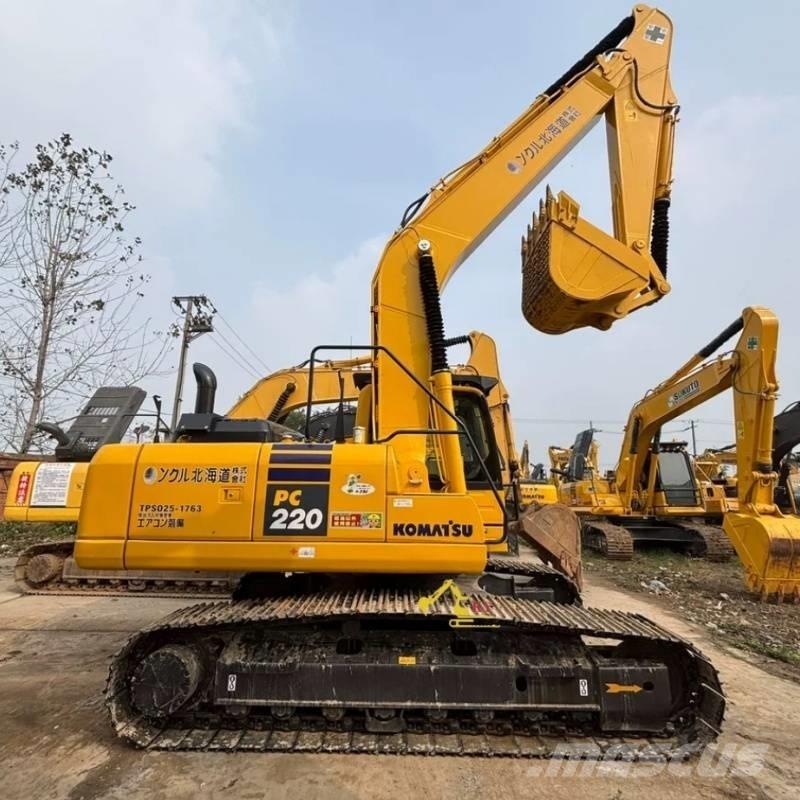 Komatsu PC 220-8 Excavadoras de cadenas