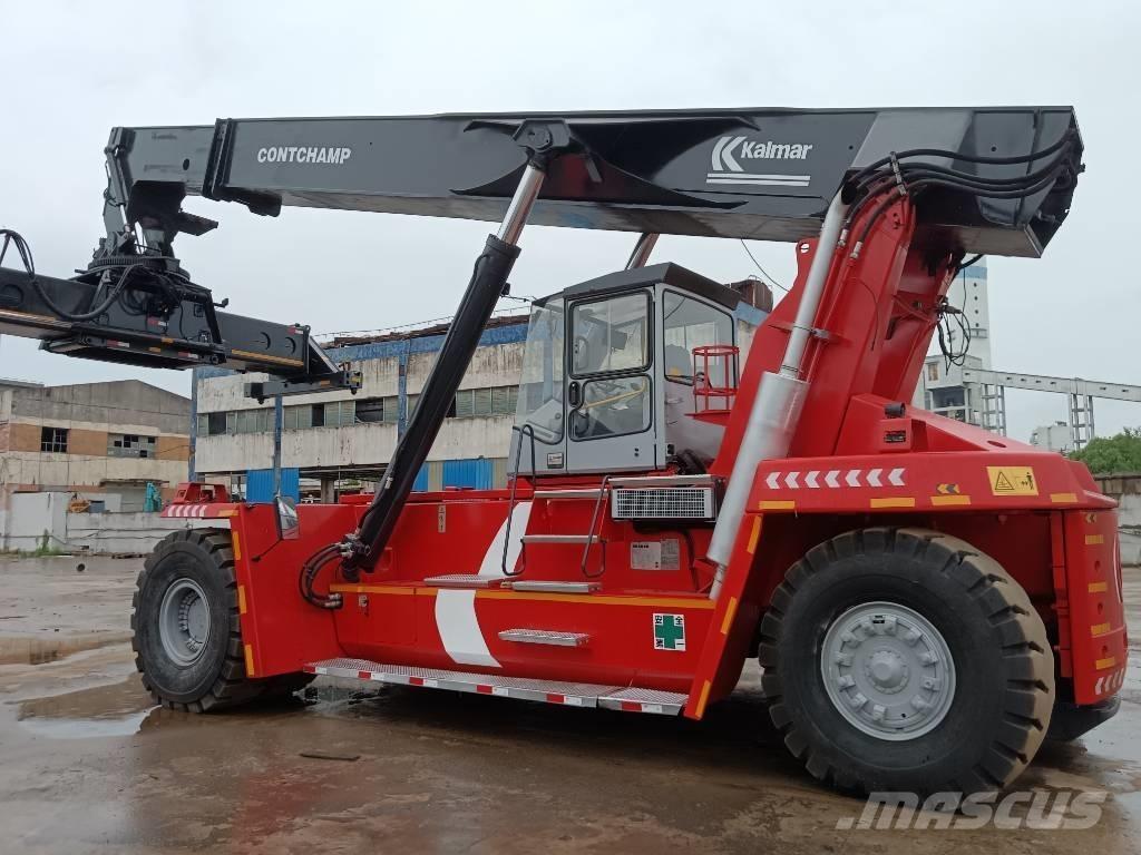 Kalmar DRF 450 Manipulador de contenedores