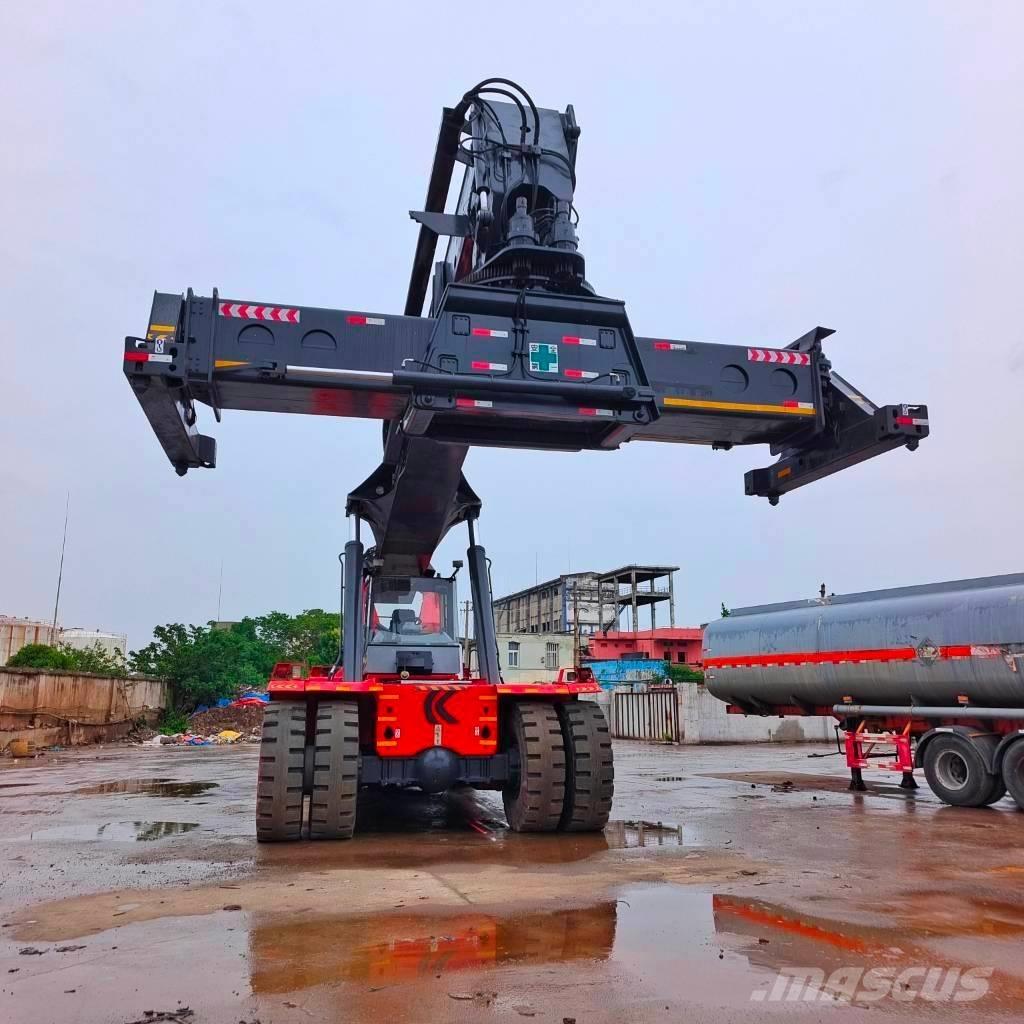 Kalmar DRF 450 Manipulador de contenedores