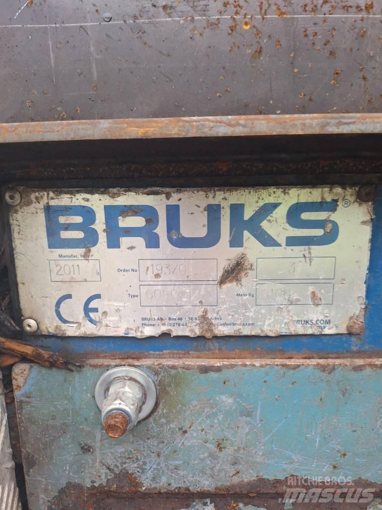 Bruks 605 PT Forestal - Otros