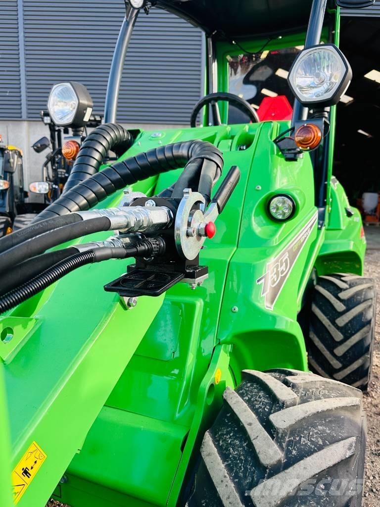 Avant 735 Cargadoras multifunción
