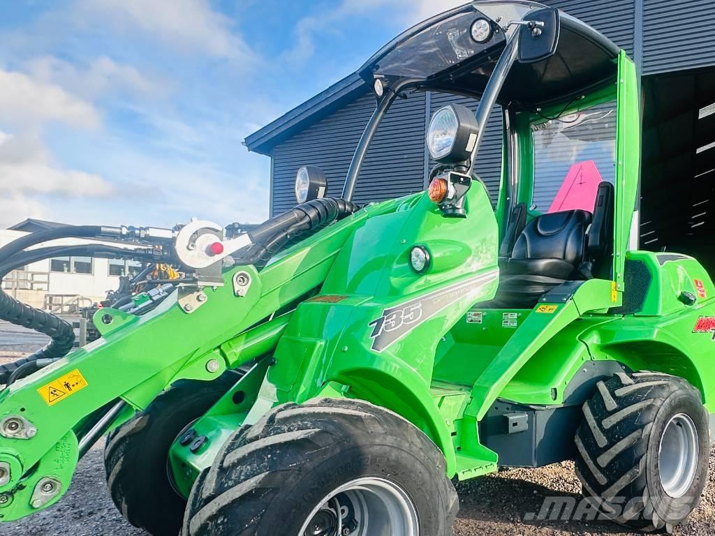 Avant 735 Cargadoras multifunción