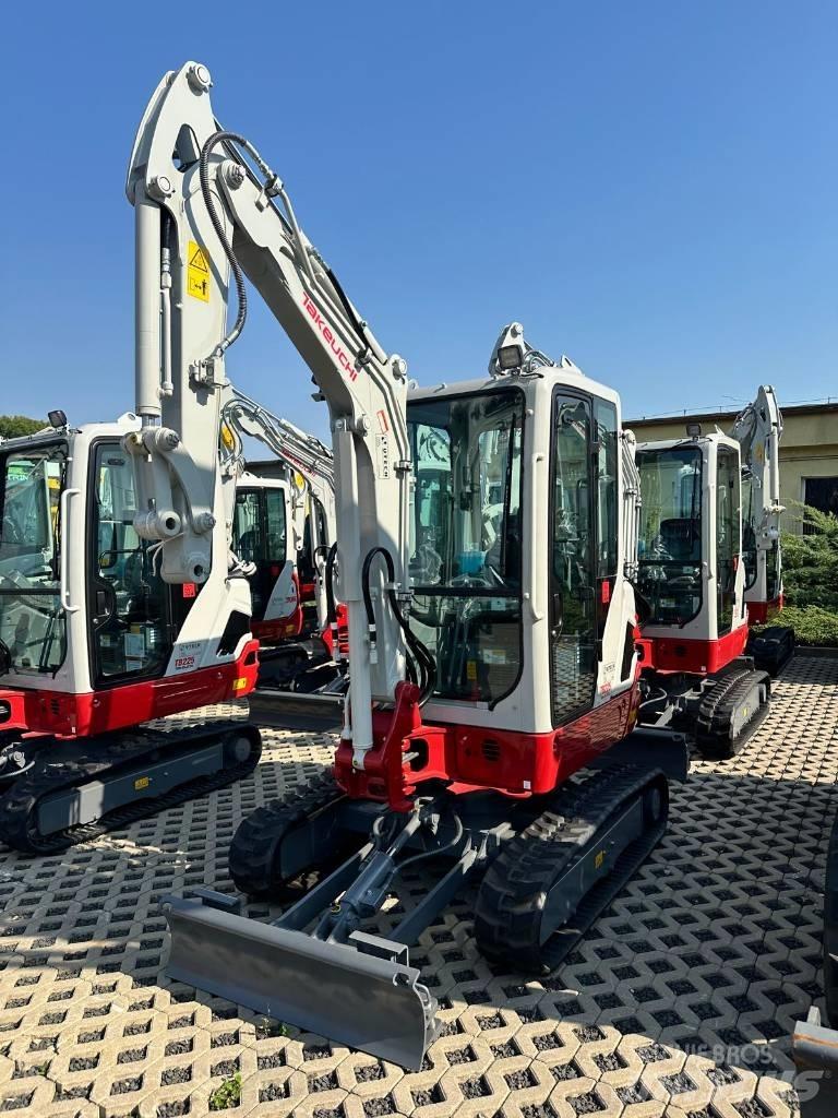 Takeuchi TB 225 V0 Mini excavadoras < 7t