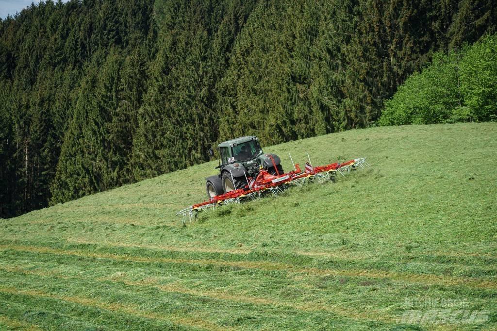 Pöttinger Hit 8.91 Rastrillos y henificadores