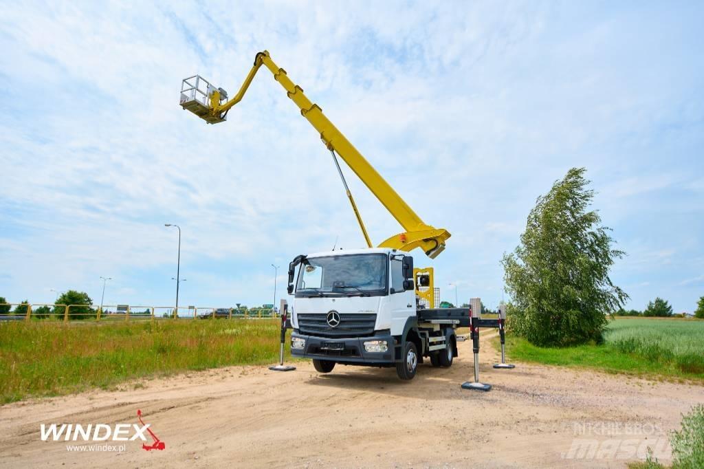 Palfinger P 300 KS Plataformas sobre camión