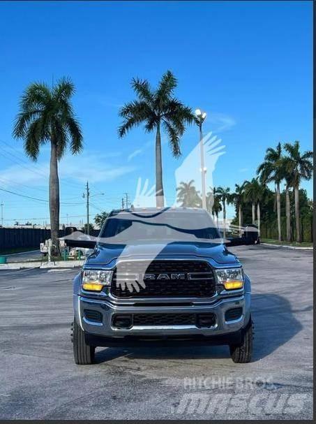 RAM 5500 SLT Camiones chasis