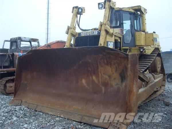 CAT D 9 R Buldozer sobre oruga
