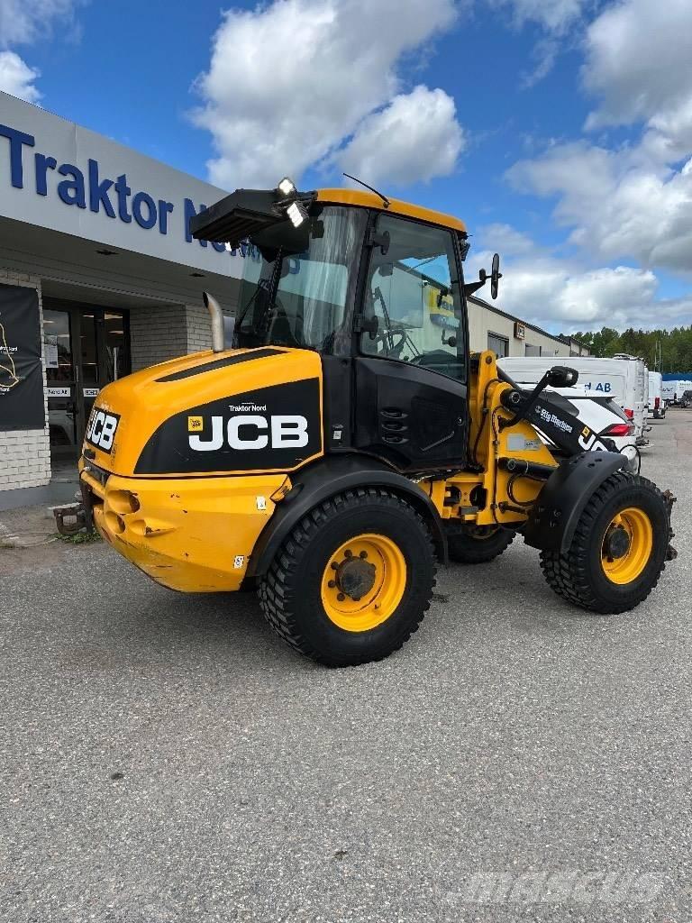 JCB 409 B 40km/h Minicargadoras