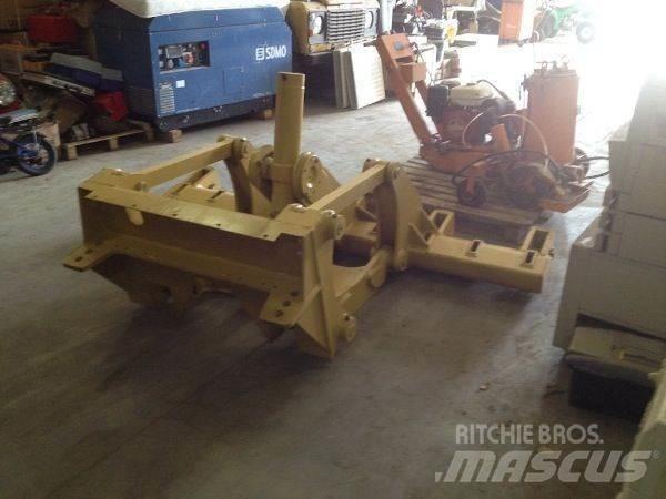 CAT 140H/160H Ripper Construcción - Otros