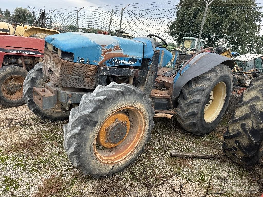 New Holland TN 75 Tractores