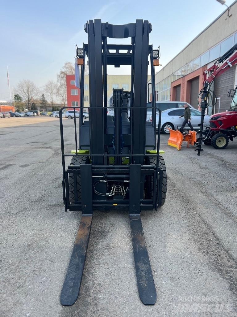 Clark S 30 L Carretillas LPG