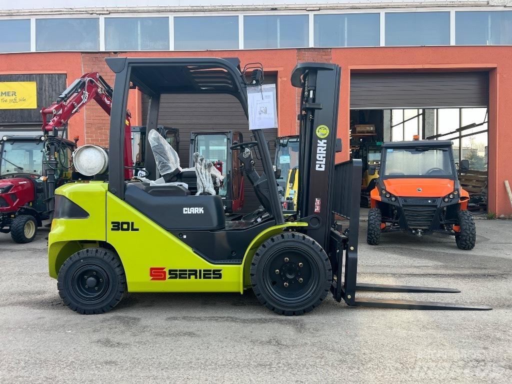 Clark S 30 L Carretillas LPG