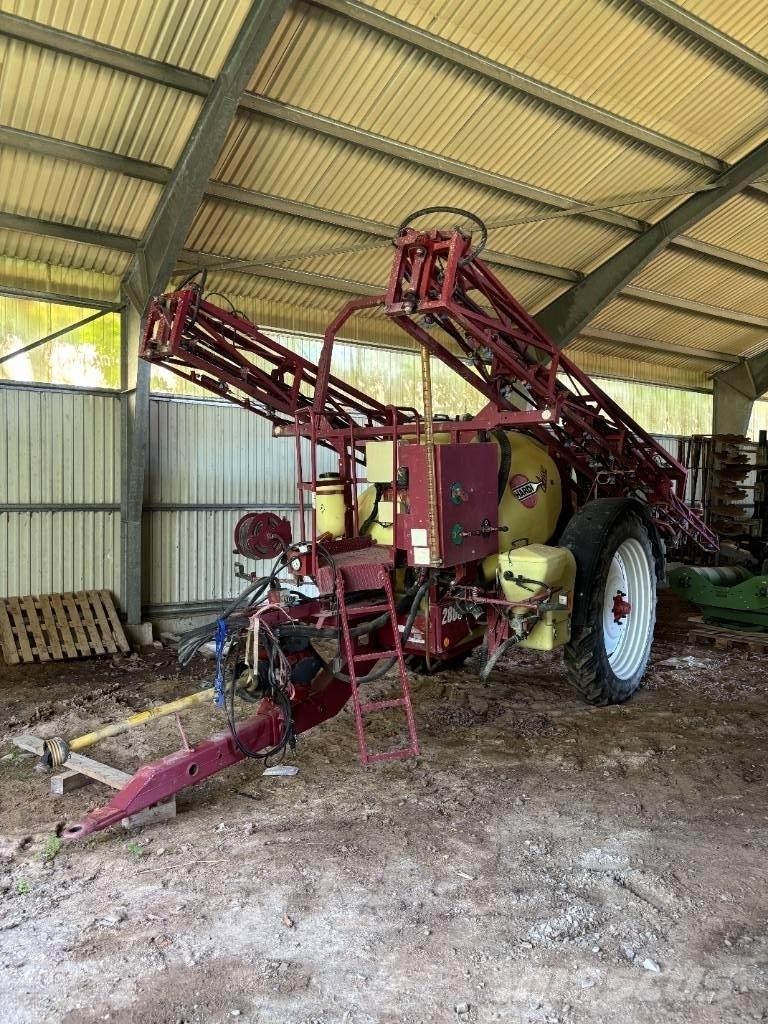 Hardi 2800 Pulverizadores arrastrados