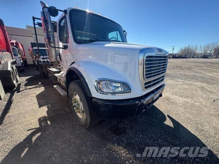 Freightliner M2 Camiones con gancho