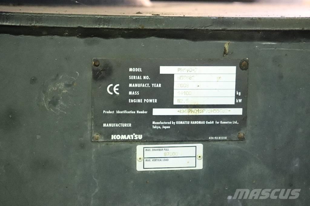 Komatsu PW 140-7 Retrocargadoras