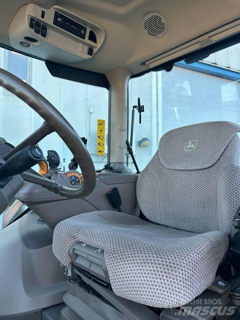 John Deere 6215 R Tractores