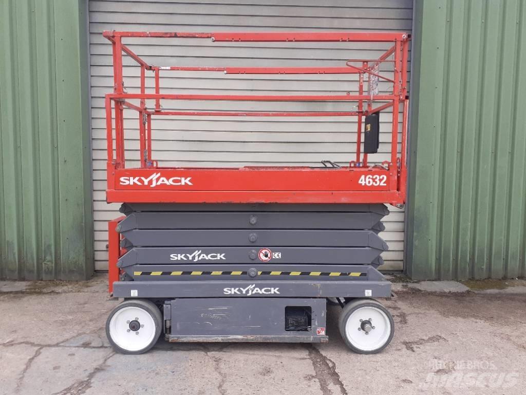 SkyJack SJ III 4632 Plataformas tijera