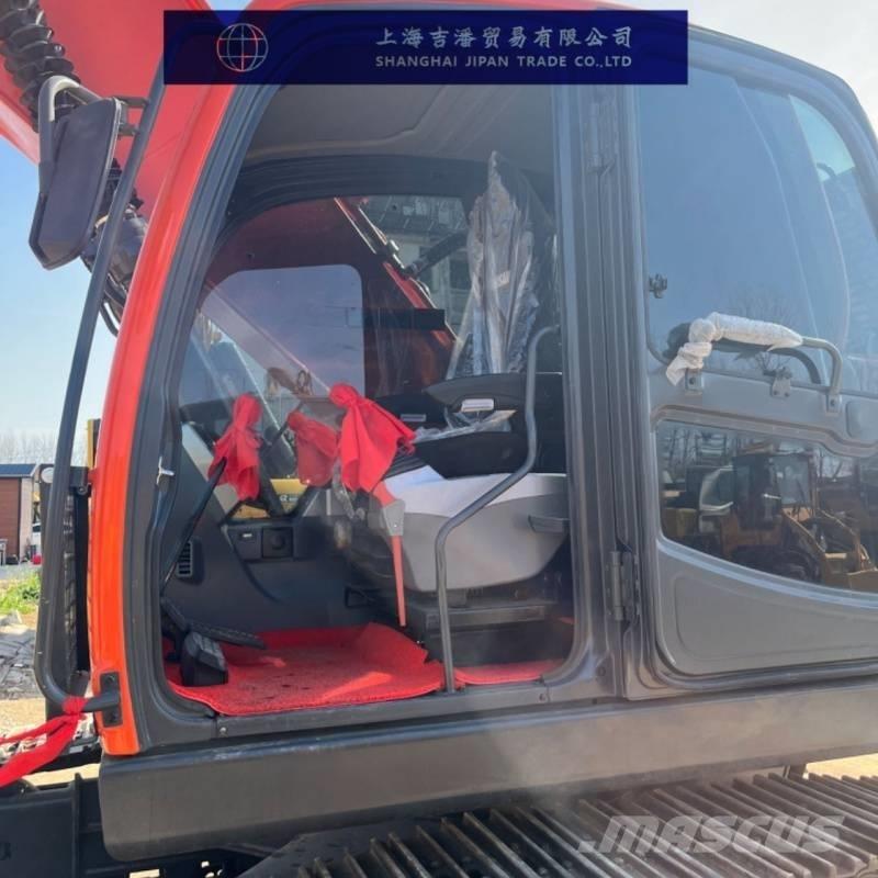 Doosan DX 225 Excavadoras de cadenas