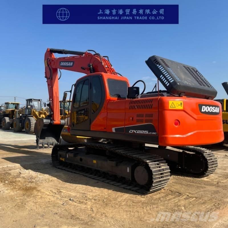 Doosan DX 225 Excavadoras de cadenas