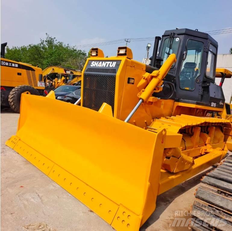 Shantui SD 16 Buldozer sobre oruga