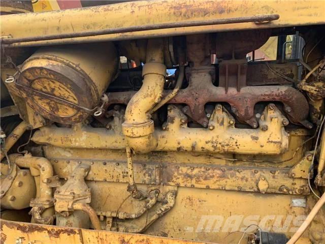 CAT D 8 K Buldozer sobre oruga