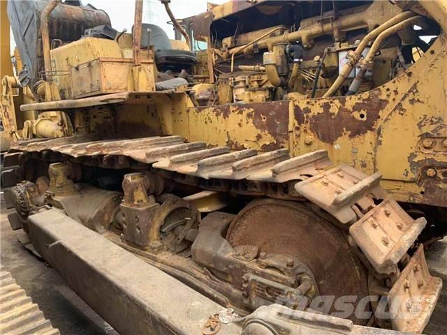 CAT D 8 K Buldozer sobre oruga