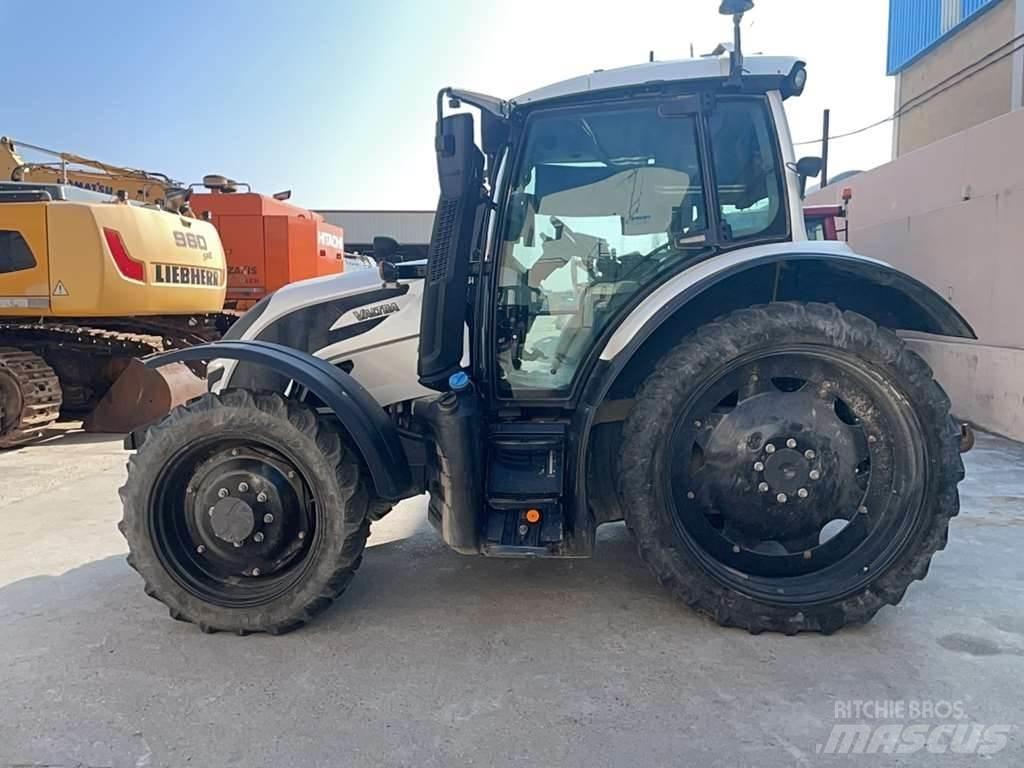 Valtra N135 Tractores