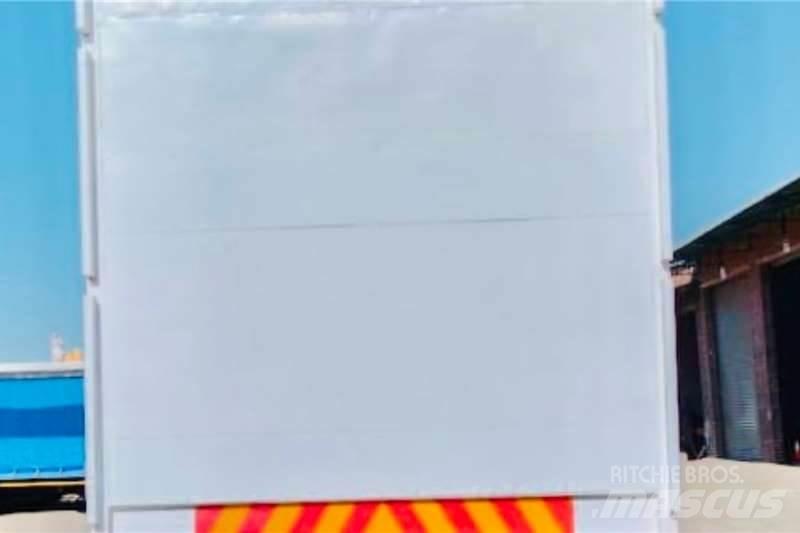  Custom Curtainside Otros remolques