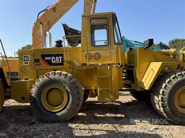 CAT 966 F Cargadoras sobre ruedas