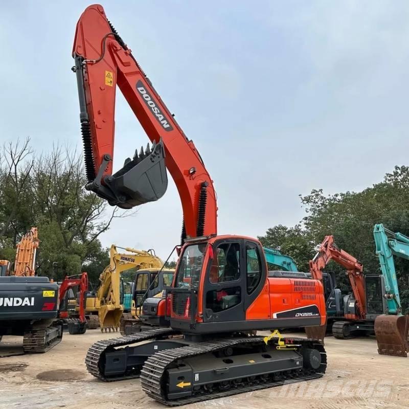 Doosan DX225-9C Excavadoras de cadenas