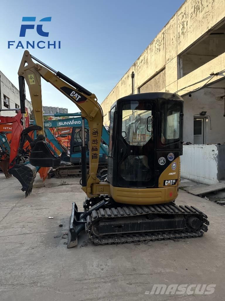 CAT 303 CR Mini excavadoras < 7t