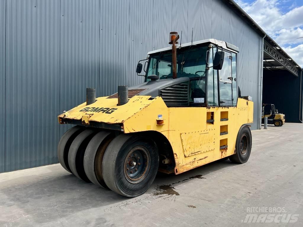 Bomag BW 24 R Rodillos sobre neumáticos