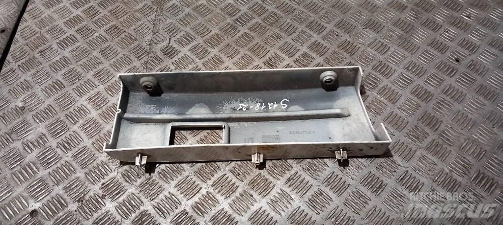 Scania R 440     1779118 Cabinas e interior
