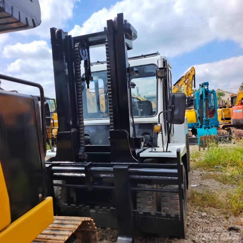 TCM FD100 Carretillas diesel