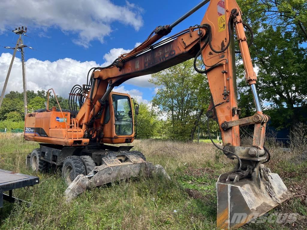 Doosan Solar 210 W V Excavadoras de ruedas