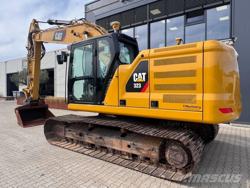 CAT 323 Excavadoras de cadenas