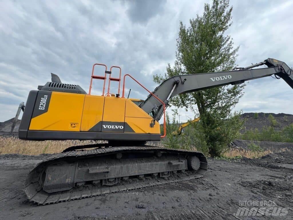 Volvo EC250ELR Excavadoras de cadenas