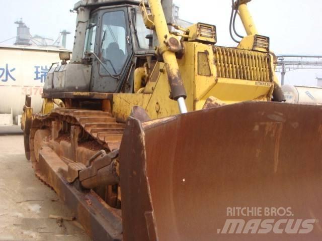 Komatsu D 155 A-2 Buldozer sobre oruga