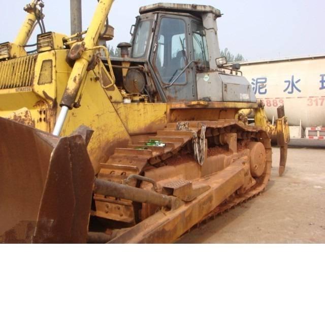 Komatsu D 155 A-2 Buldozer sobre oruga