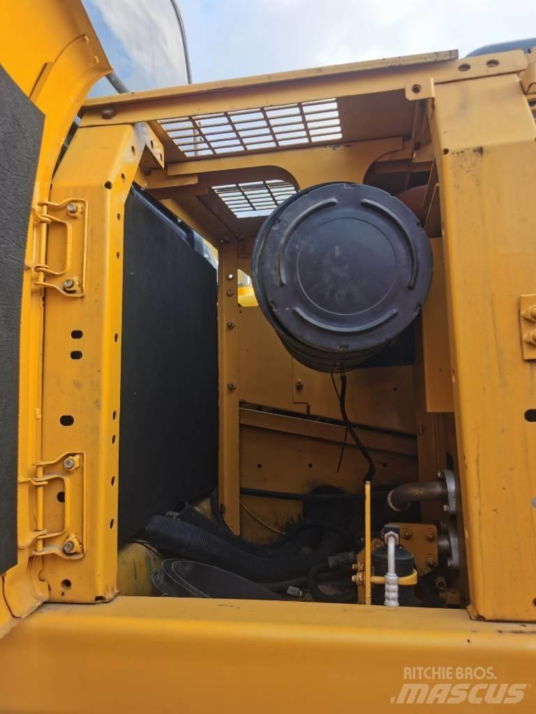 Komatsu PC 220-7 Excavadoras de cadenas