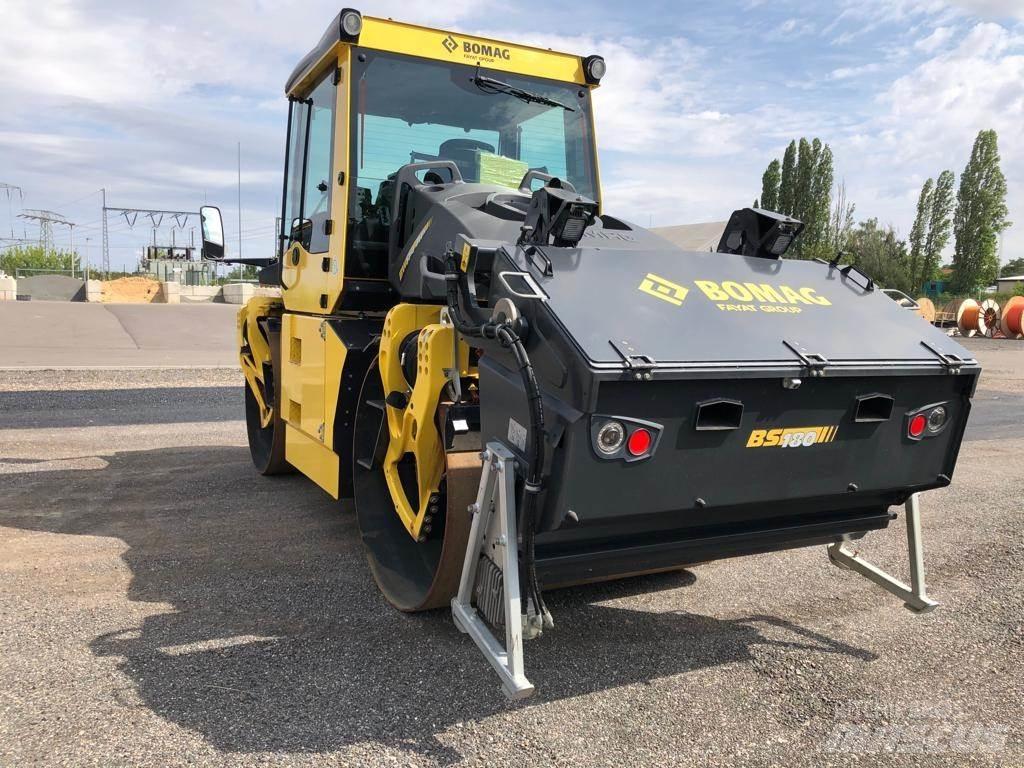 Bomag BW 174 AP-4v Rodillos de doble tambor