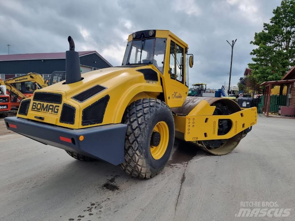 Bomag BW 213 D H-4 Rodillos de un solo tambor