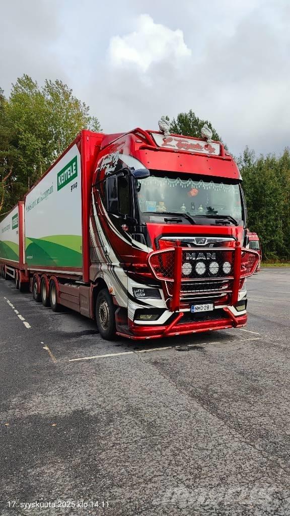 MAN TGX 15.2 Camiones volquete para virutas de madera